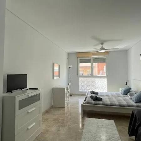 Homestay Preciosa A 2 Min Renfe Gandia
